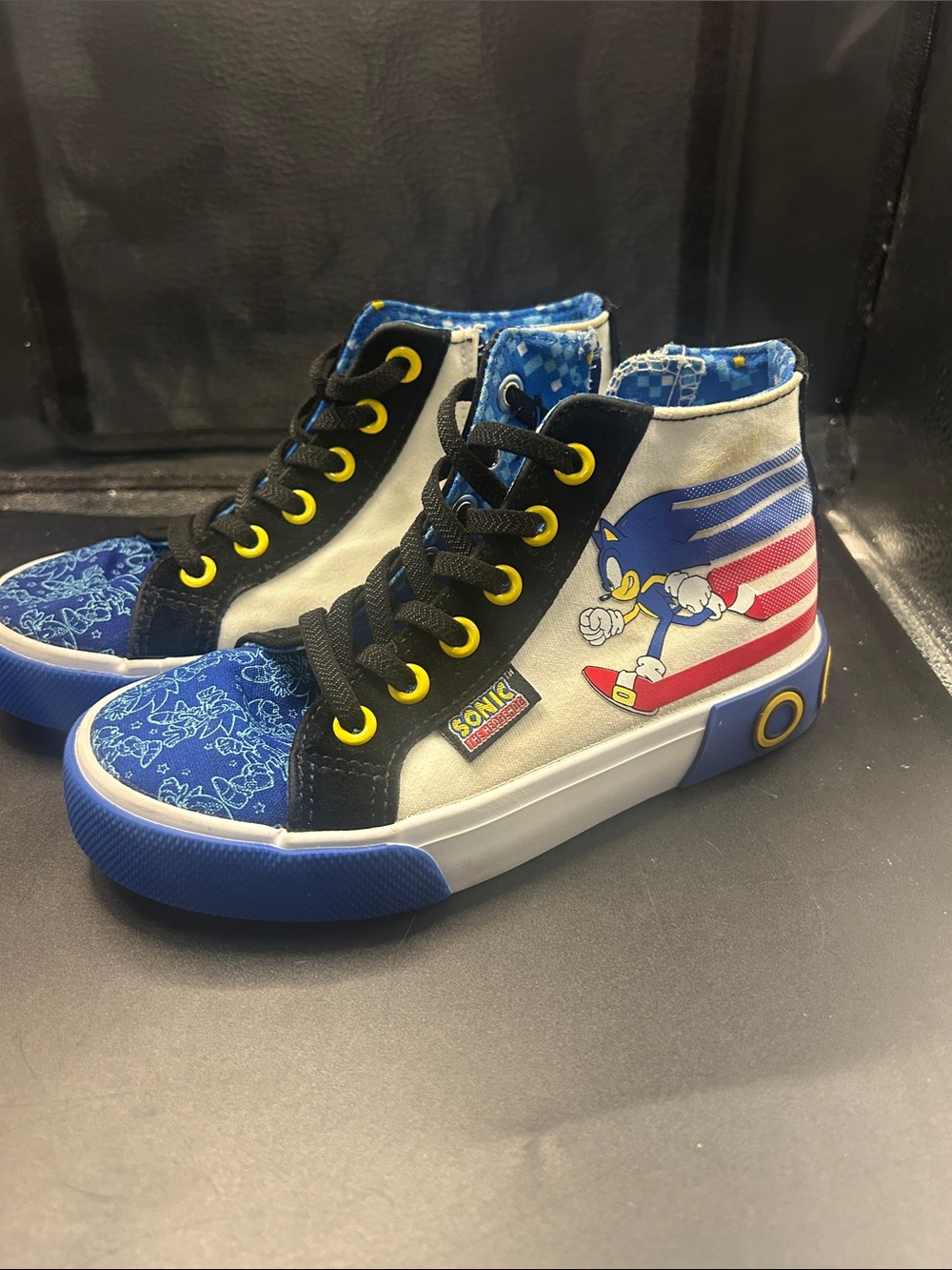 Sonic the Hedgehog Blue High-Top Kids Sneakers